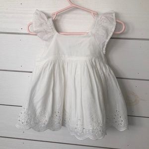 Gap sleeveless blouse NWT